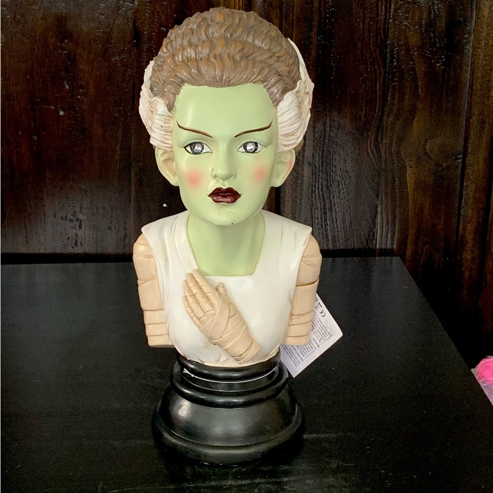 Bride of Frankenstein Bust Light Up Ceramic Halloween Decor Green Skin
